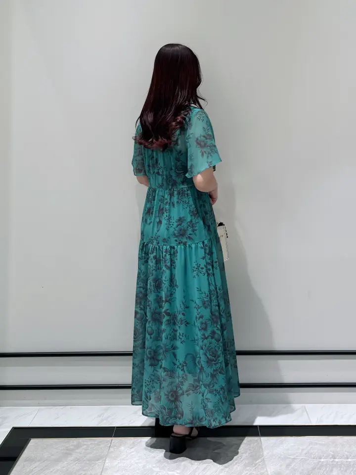 GRACE CONTINENTAL MOMOKO コーディネート画像