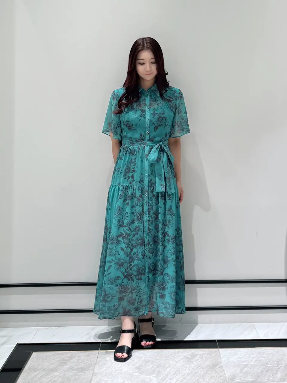 GRACE CONTINENTAL MOMOKO コーディネート画像