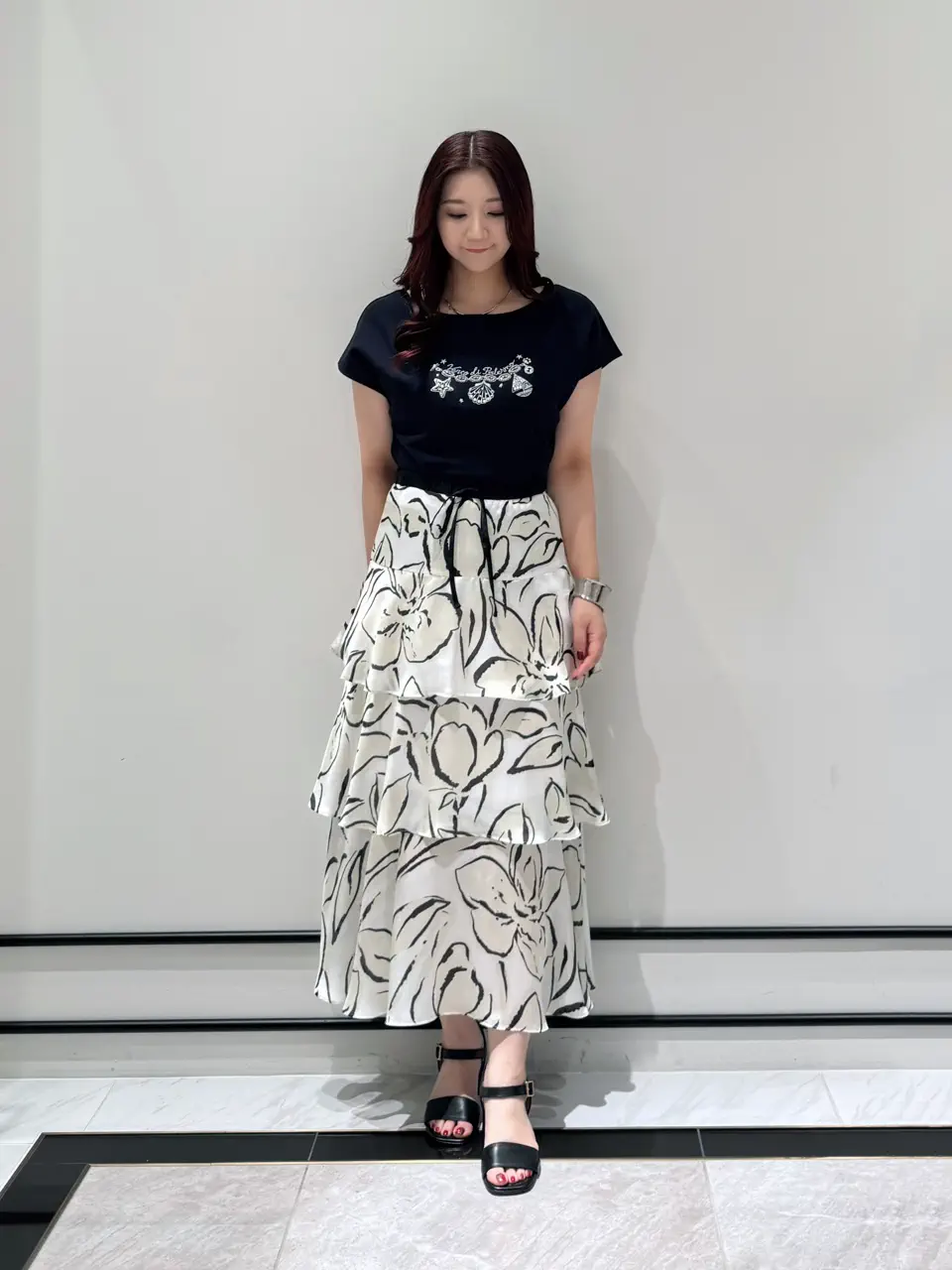 GRACE CONTINENTAL MOMOKO コーディネート画像