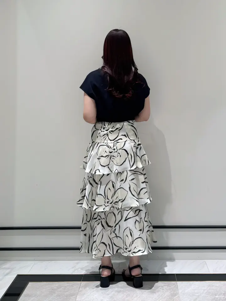 GRACE CONTINENTAL MOMOKO コーディネート画像