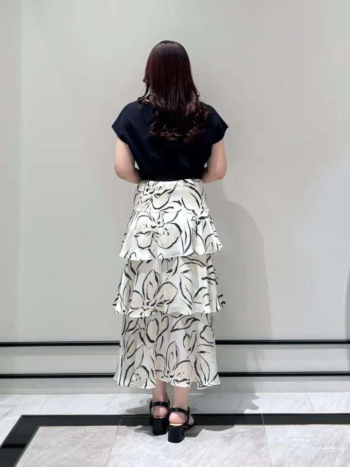 GRACE CONTINENTAL MOMOKO コーディネート画像