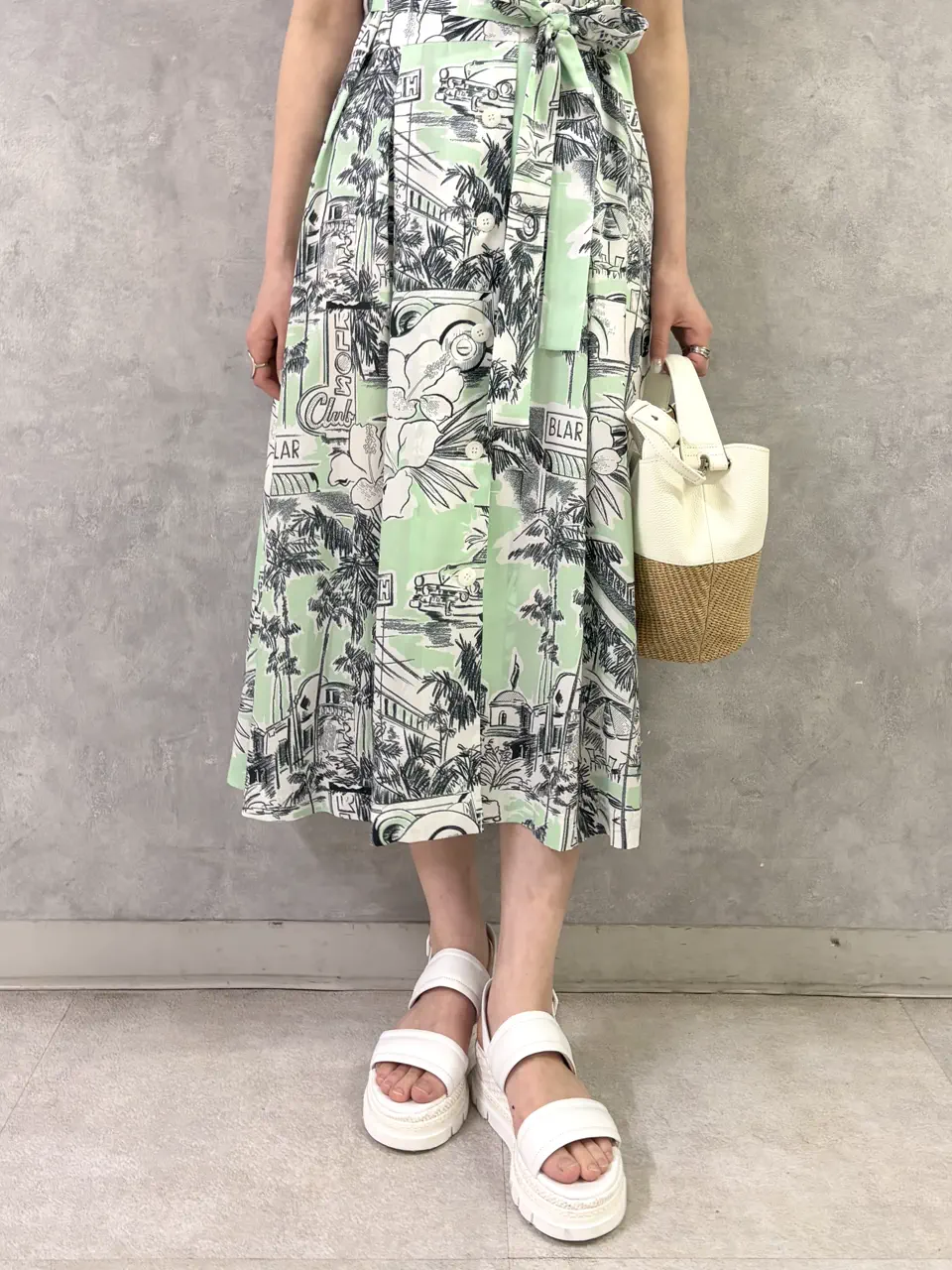 GRACE CONTINENTAL kobayashi コーディネート画像