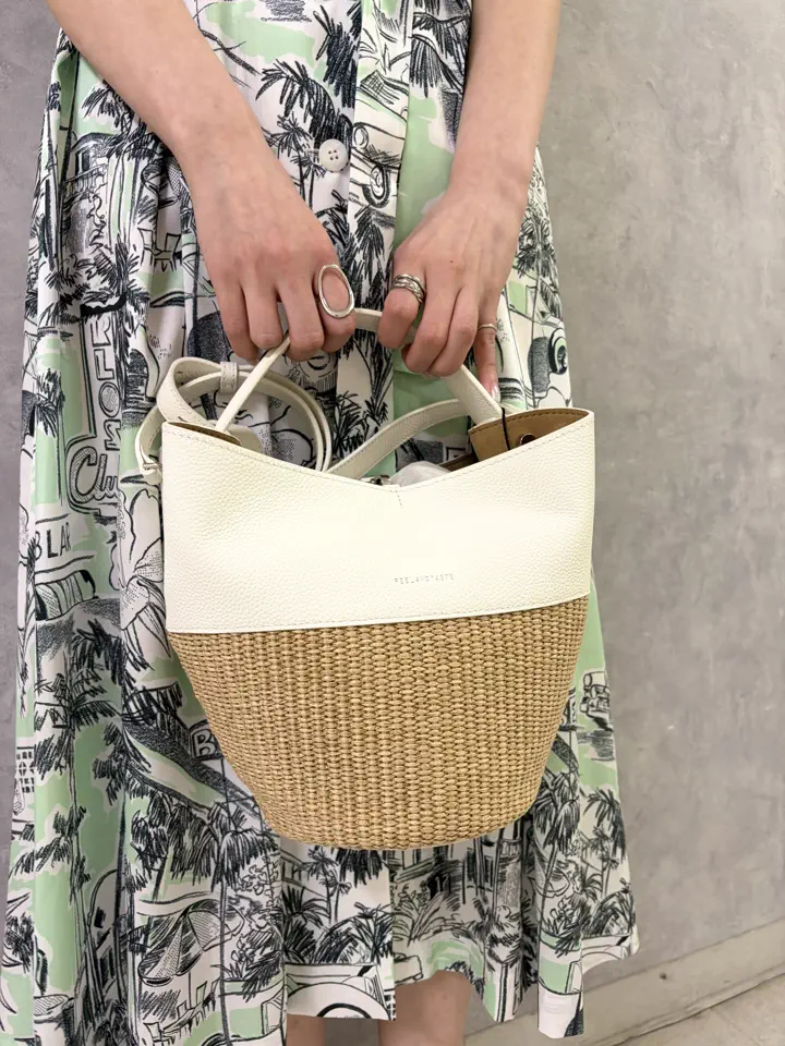 GRACE CONTINENTAL kobayashi コーディネート画像