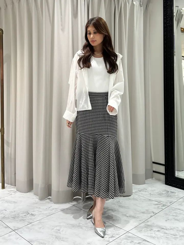 GRACE CONTINENTAL 志田　悠 コーディネート画像