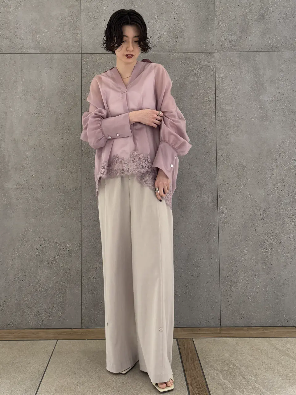 GRACE CONTINENTAL 村上 麗華 コーディネート画像