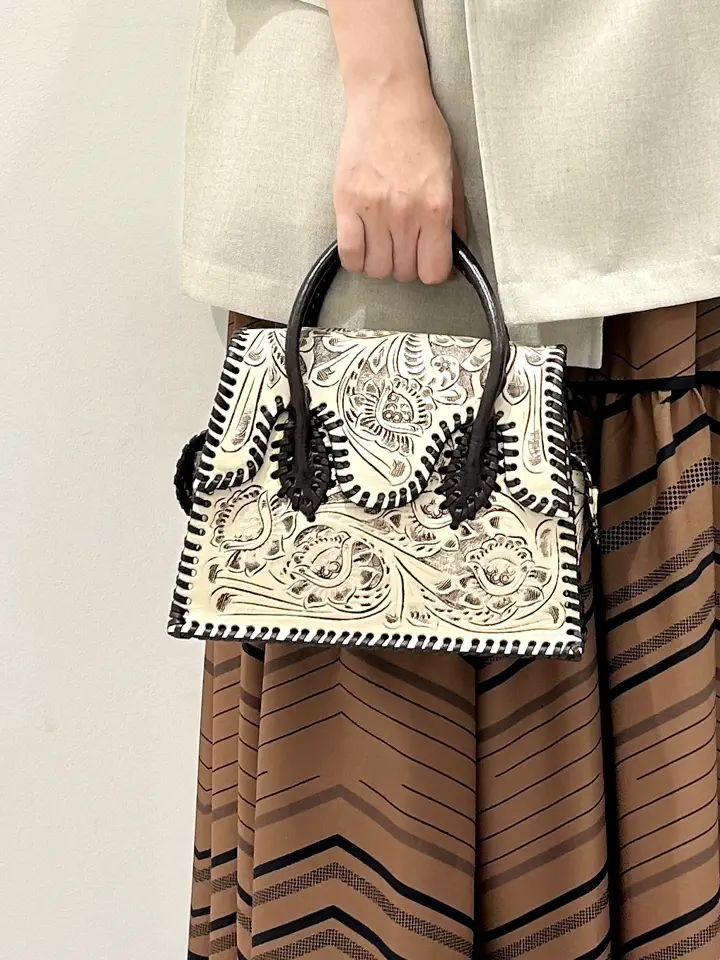 GRACE CONTINENTAL eri コーディネート画像