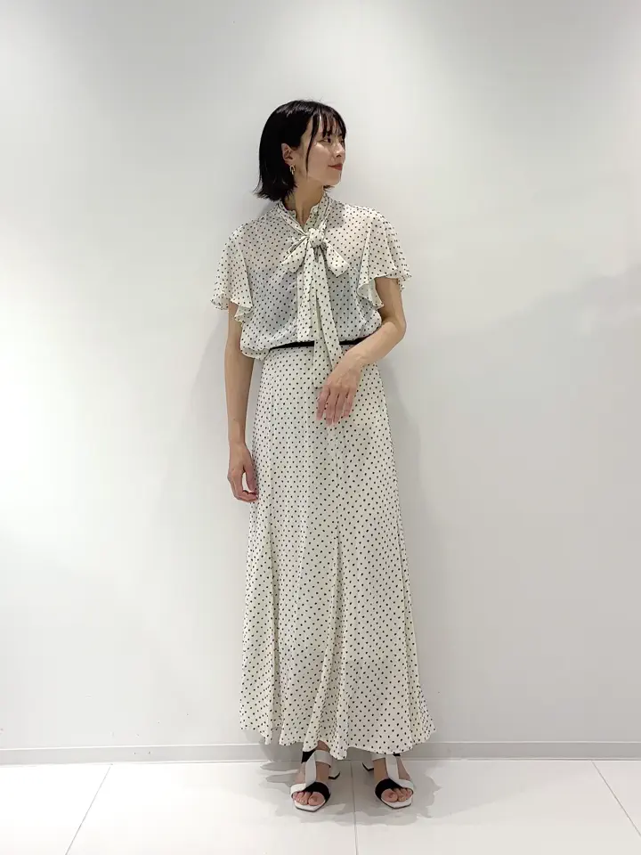 GRACE CONTINENTAL Hikaru Okada コーディネート画像