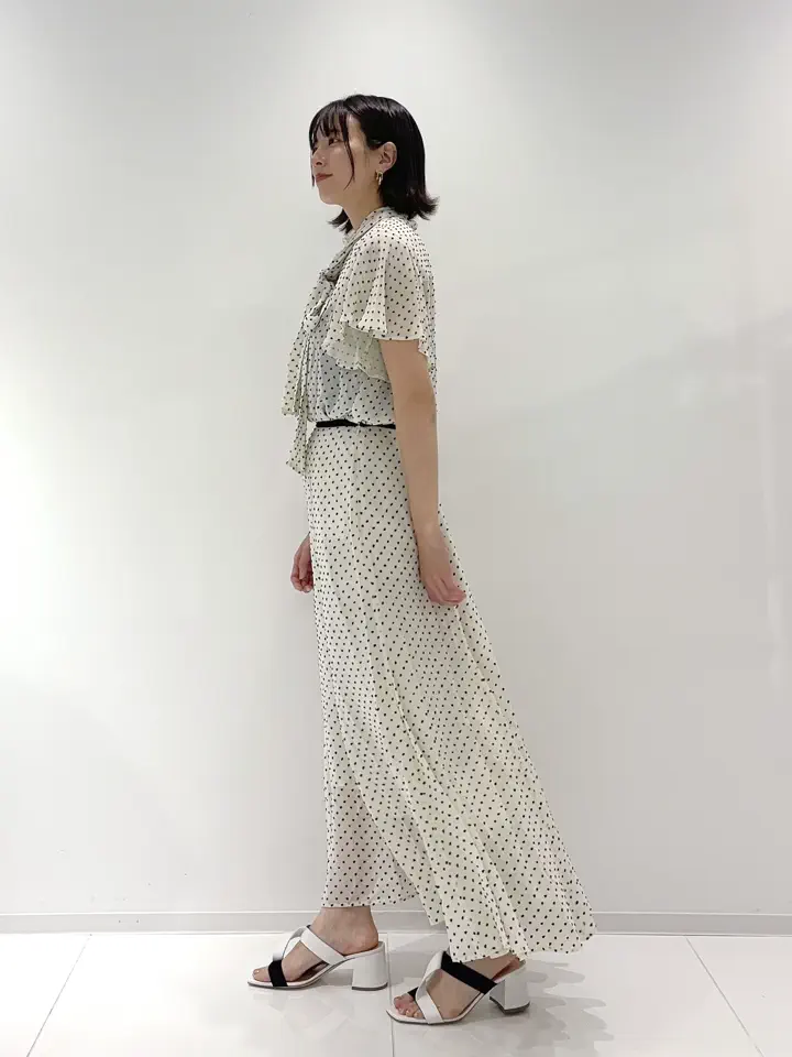 GRACE CONTINENTAL Hikaru Okada コーディネート画像