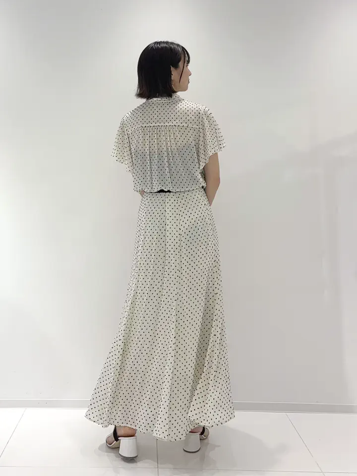 GRACE CONTINENTAL Hikaru Okada コーディネート画像