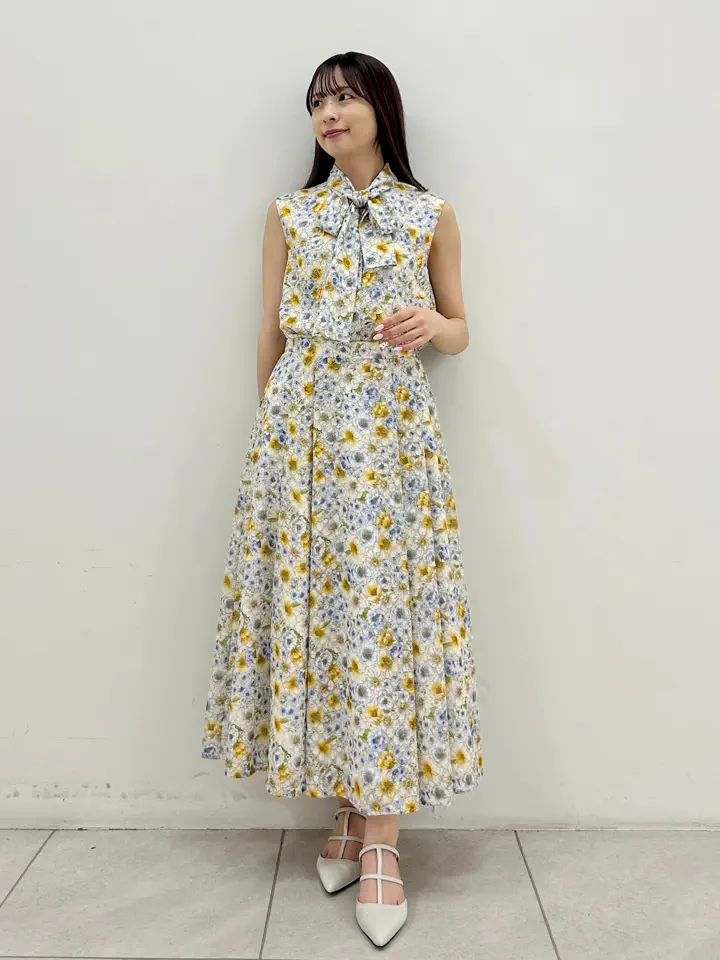 GRACE CONTINENTAL Miu Akamatsu コーディネート画像