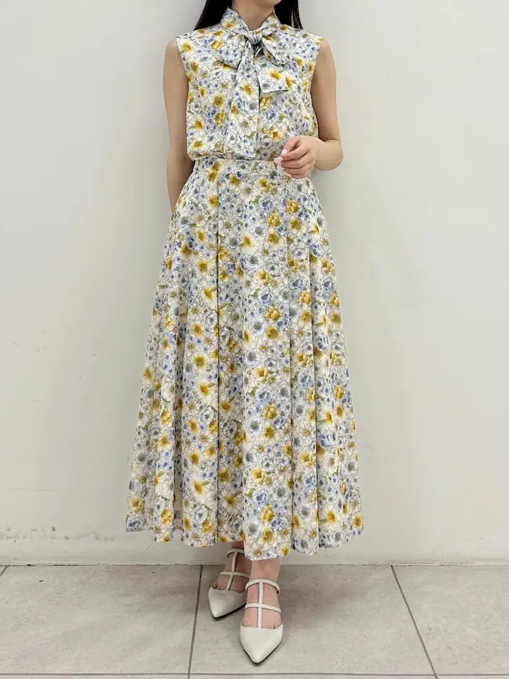 GRACE CONTINENTAL Miu Akamatsu コーディネート画像