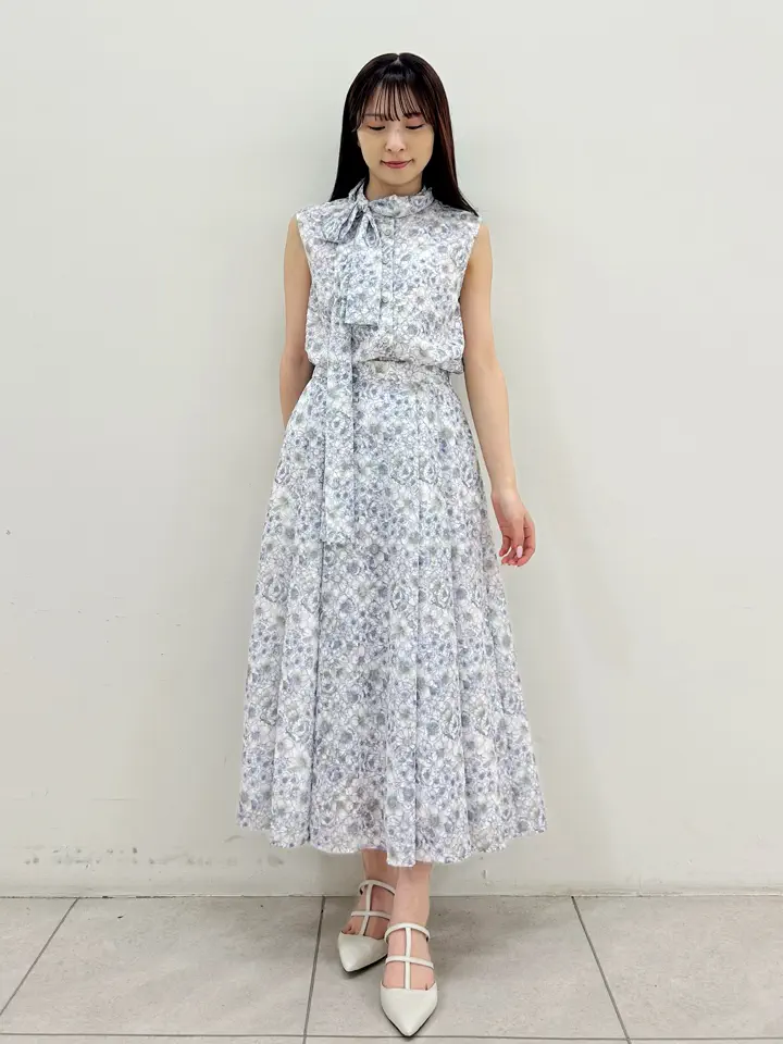 GRACE CONTINENTAL Miu Akamatsu コーディネート画像