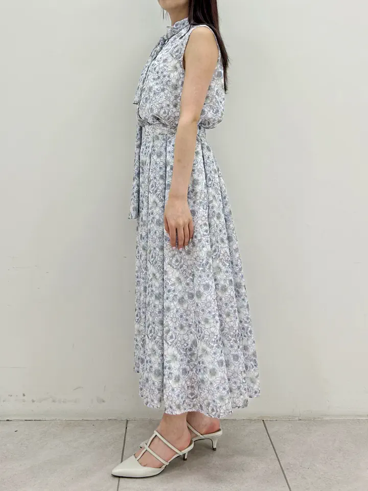 GRACE CONTINENTAL Miu Akamatsu コーディネート画像