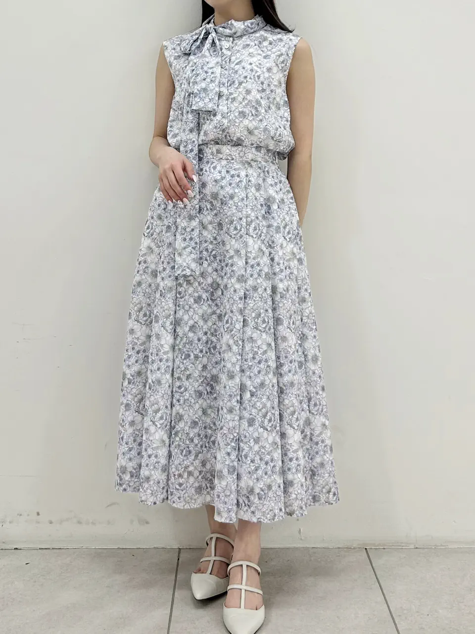 GRACE CONTINENTAL Miu Akamatsu コーディネート画像