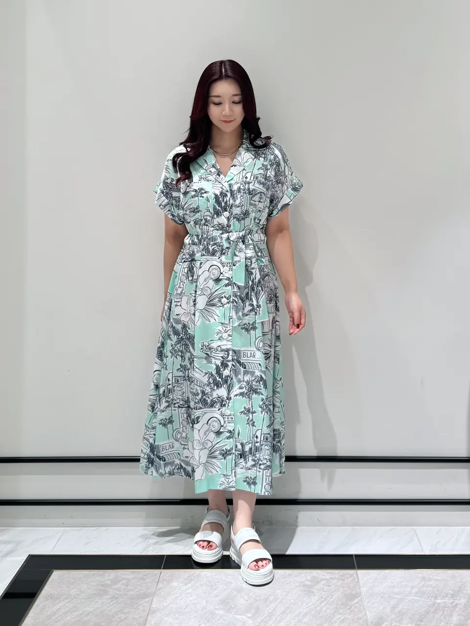  MOMOKO コーディネート画像