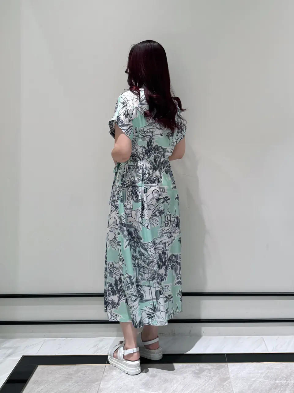 GRACE CONTINENTAL MOMOKO コーディネート画像