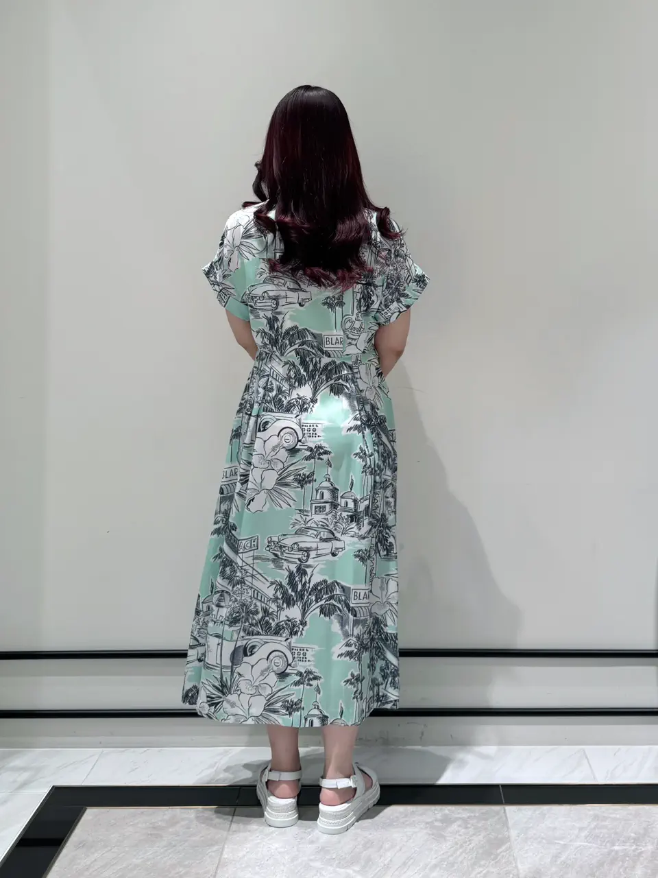 GRACE CONTINENTAL MOMOKO コーディネート画像