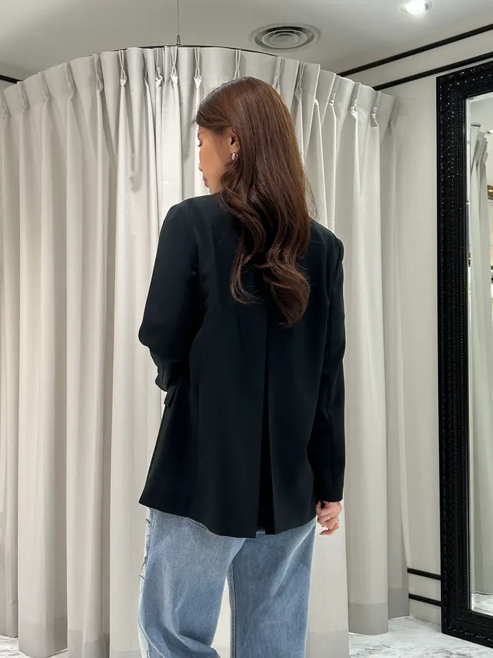 GRACE CONTINENTAL 志田　悠 コーディネート画像