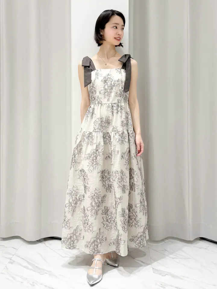 GRACE CONTINENTAL yuri コーディネート画像