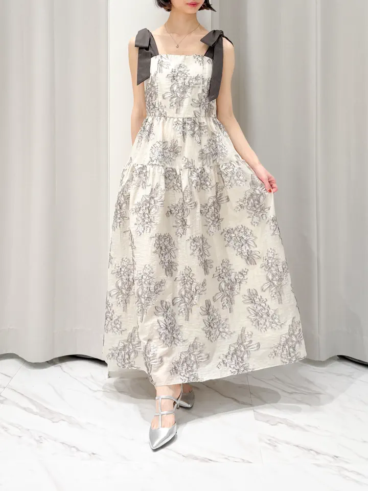 GRACE CONTINENTAL yuri コーディネート画像