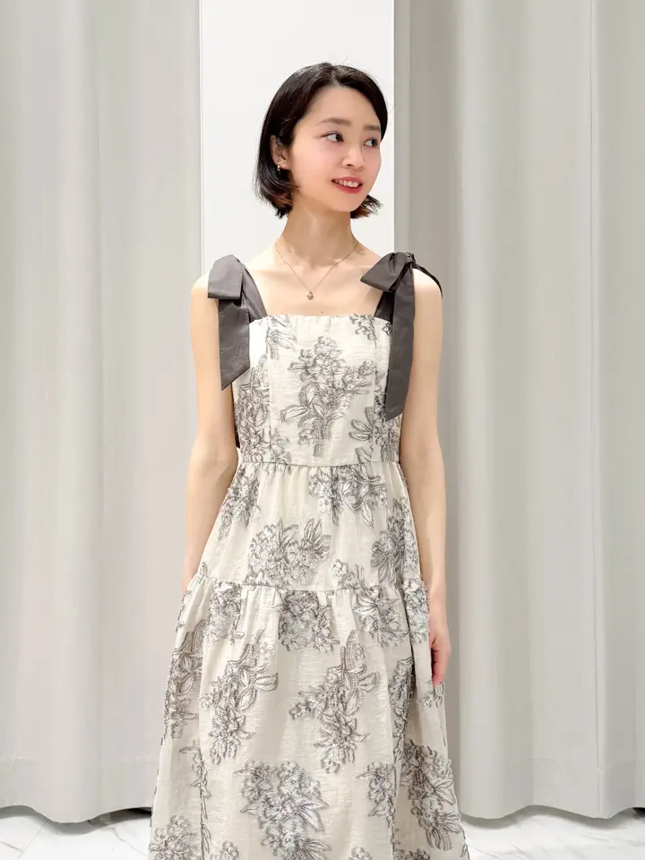 GRACE CONTINENTAL yuri コーディネート画像