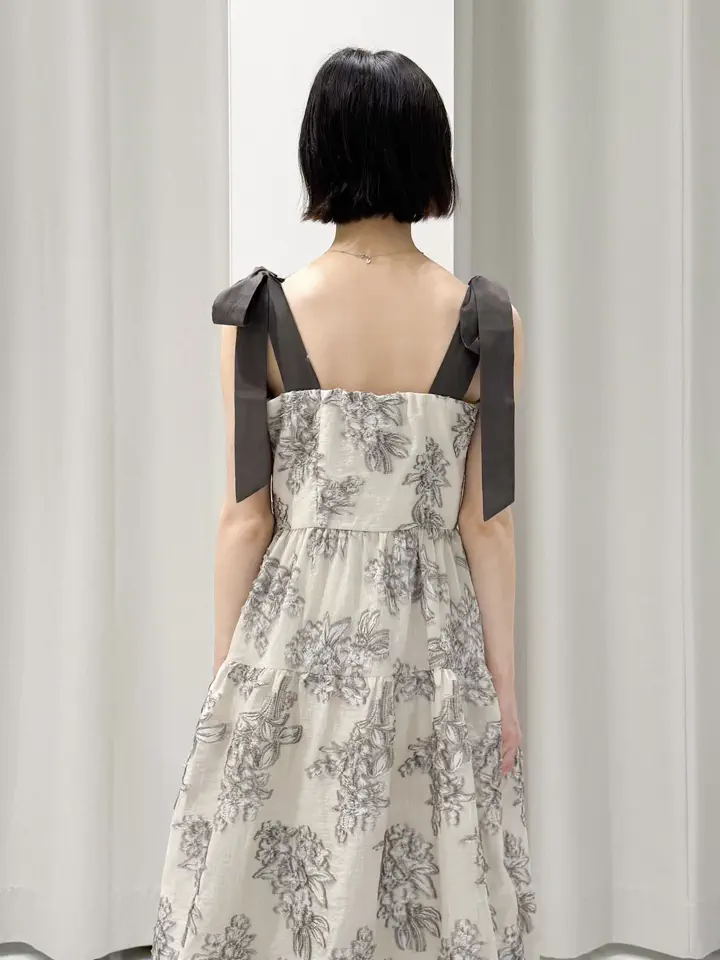 GRACE CONTINENTAL yuri コーディネート画像