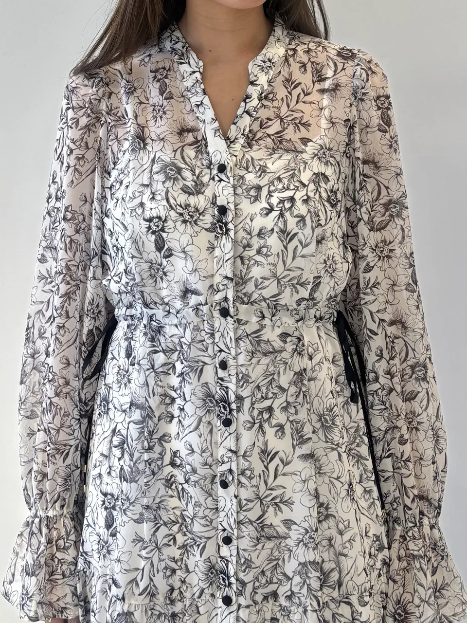 GRACE CONTINENTAL 岩永 春佳 コーディネート画像