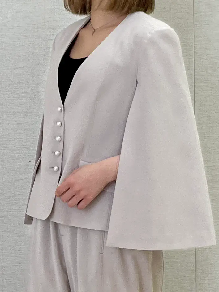 GRACE CONTINENTAL Fujisawa Yuri コーディネート画像