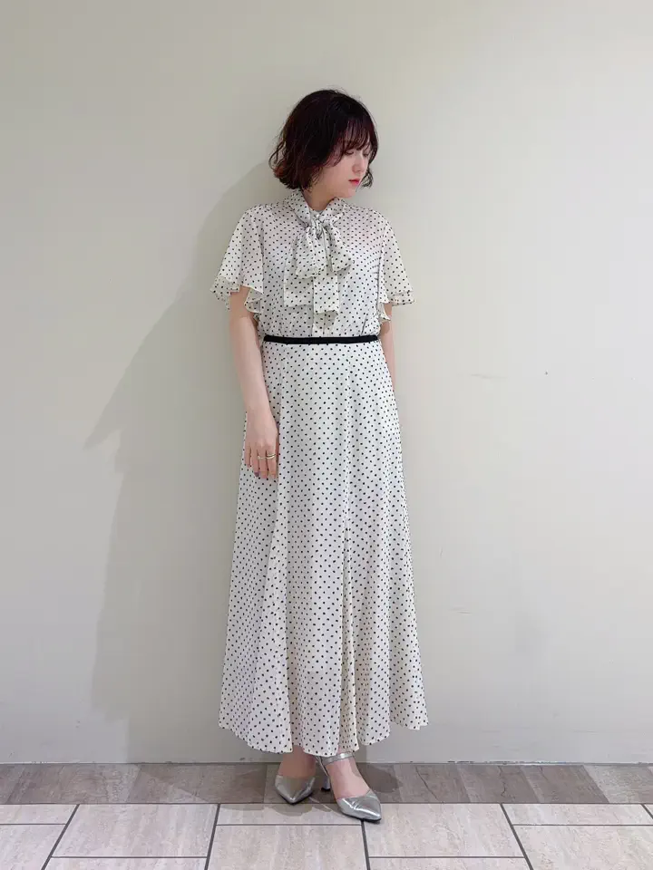 GRACE CONTINENTAL SASAKI コーディネート画像