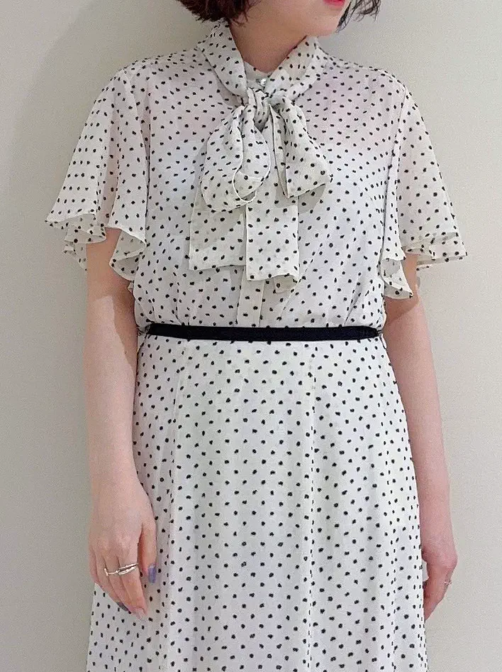 GRACE CONTINENTAL SASAKI コーディネート画像