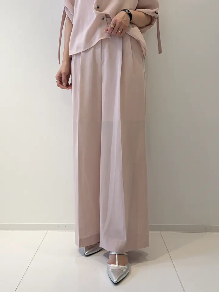 GRACE CONTINENTAL 亀田 未希 コーディネート画像