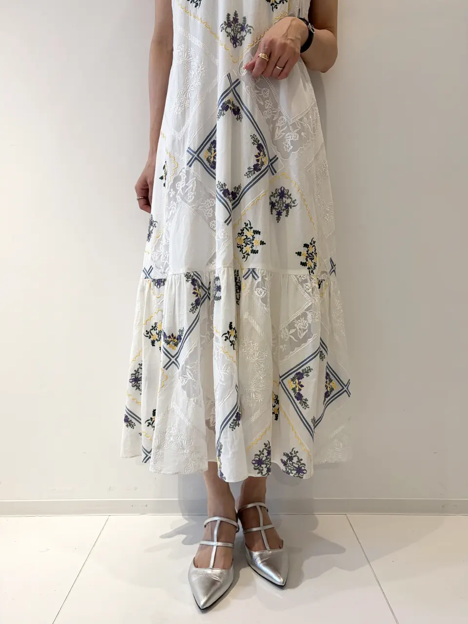 GRACE CONTINENTAL 亀田 未希 コーディネート画像