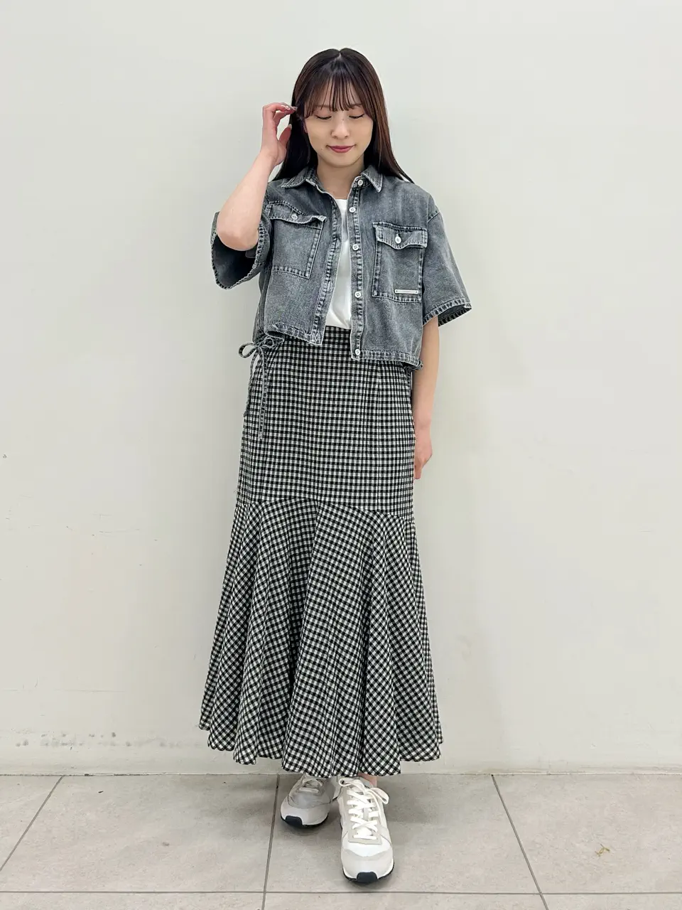  Miu Akamatsu コーディネート画像