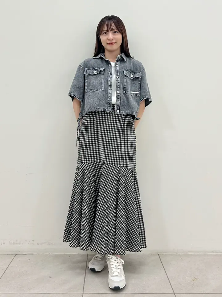 GRACE CONTINENTAL Miu Akamatsu コーディネート画像