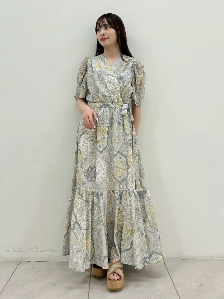 GRACE CONTINENTAL Miu Akamatsu コーディネート画像