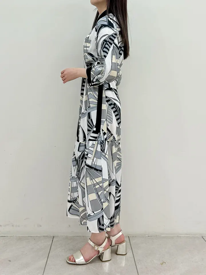 GRACE CONTINENTAL Miu Akamatsu コーディネート画像