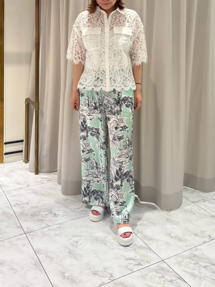 GRACE CONTINENTAL Izumi コーディネート画像