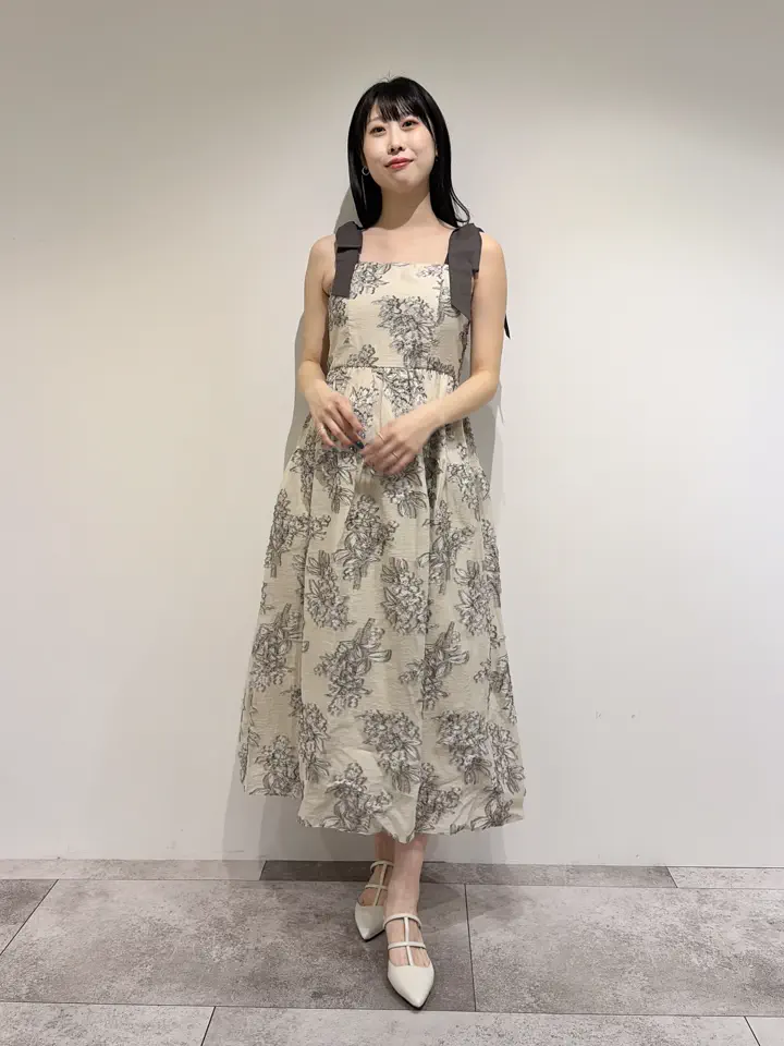 GRACE CONTINENTAL 端場 わかな コーディネート画像