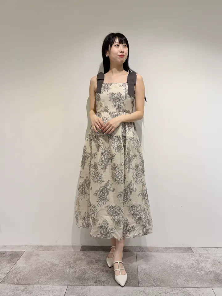 GRACE CONTINENTAL 端場 わかな コーディネート画像