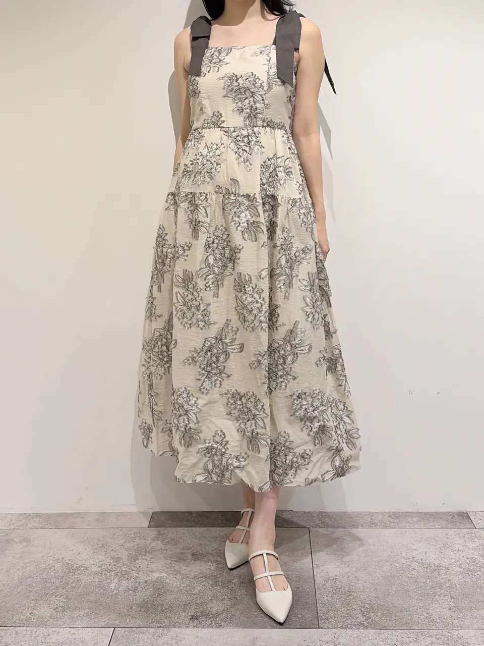 GRACE CONTINENTAL 端場 わかな コーディネート画像