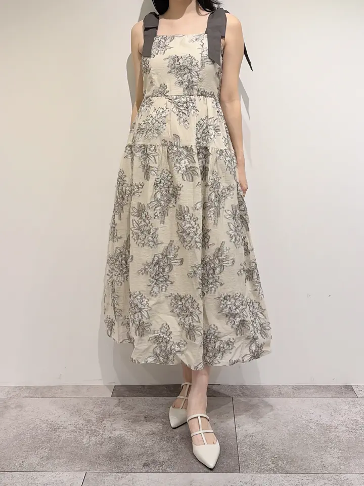 GRACE CONTINENTAL 端場 わかな コーディネート画像