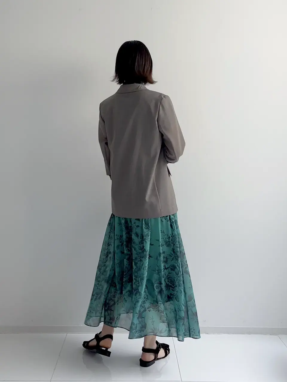 GRACE CONTINENTAL Hikaru Okada コーディネート画像