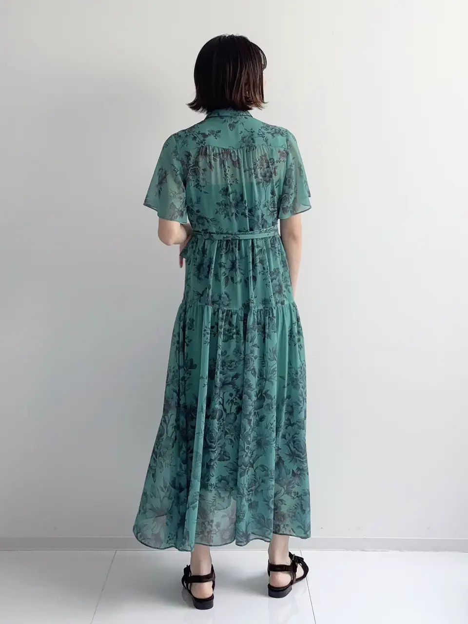 GRACE CONTINENTAL Hikaru Okada コーディネート画像