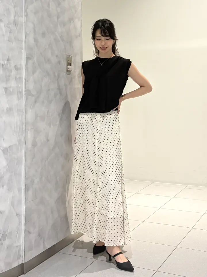 GRACE CONTINENTAL FUKUSHIMA YURIE コーディネート画像