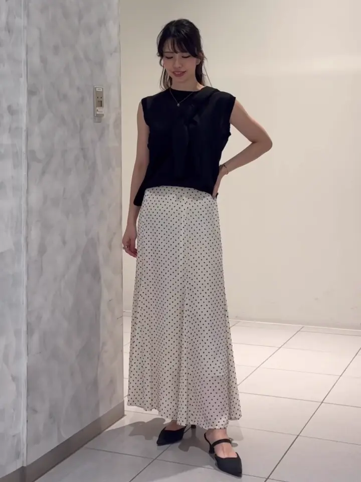 GRACE CONTINENTAL FUKUSHIMA YURIE コーディネート画像