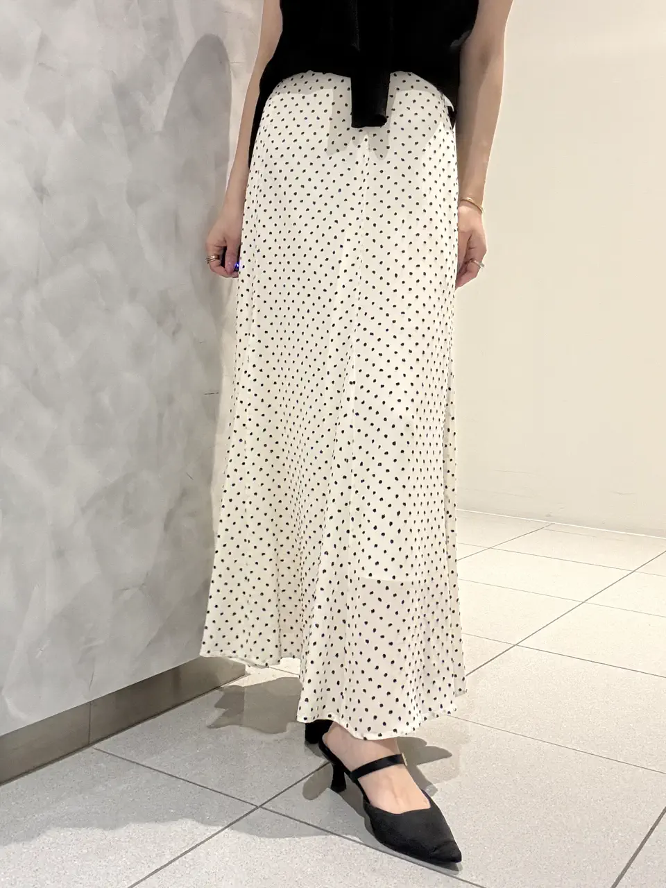 GRACE CONTINENTAL FUKUSHIMA YURIE コーディネート画像