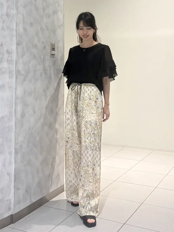 GRACE CONTINENTAL FUKUSHIMA YURIE コーディネート画像