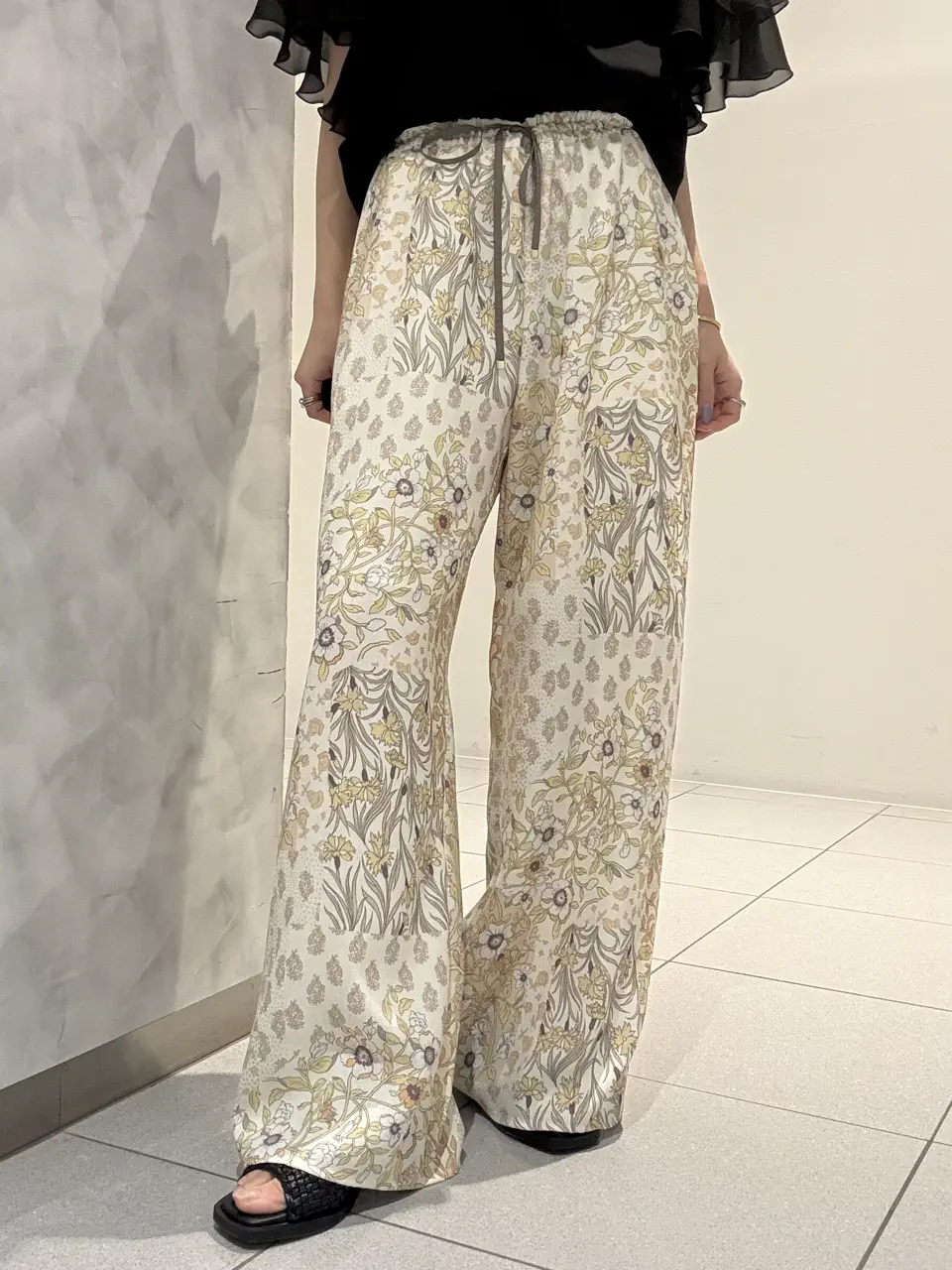 GRACE CONTINENTAL FUKUSHIMA YURIE コーディネート画像