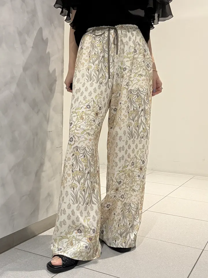 GRACE CONTINENTAL FUKUSHIMA YURIE コーディネート画像