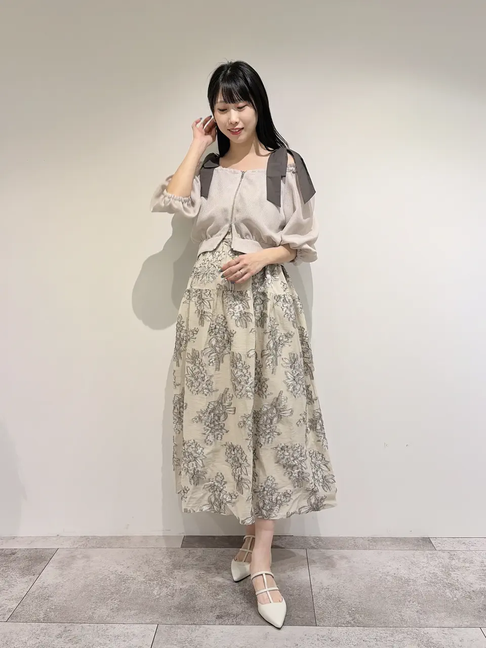 GRACE CONTINENTAL 端場 わかな コーディネート画像